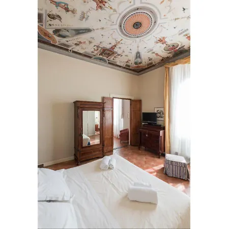 Apart-hotel Palazzo Alfani - Residenza D'epoca 3*